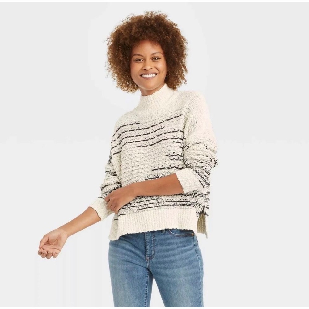 Knox Rose NWT women's Mock Turtleneck
Marled Pullover Sweater Size Large